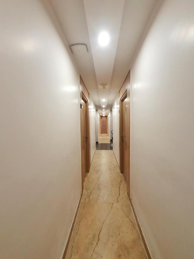 Stay Court - Business Class Hotel - Near Central Railway Station Madrás Exterior foto